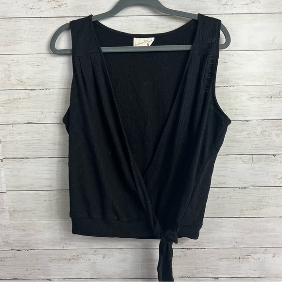 Universal Thread Tops - Universal Thread Black Wrap Tie Hem Tank